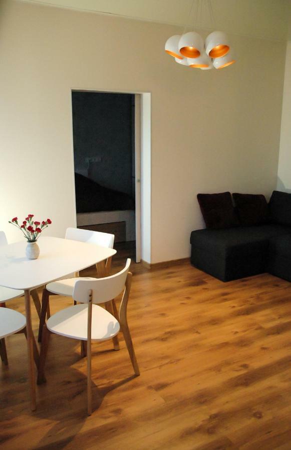 Stuudio 17 Apartment Kuressaare Exterior foto